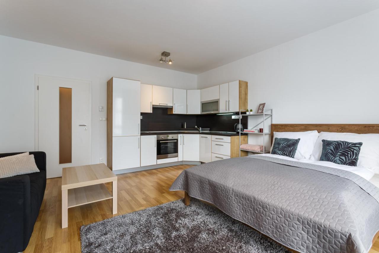 Golden Apartments Rezidence Nova Karolina Ostrava Bagian luar foto