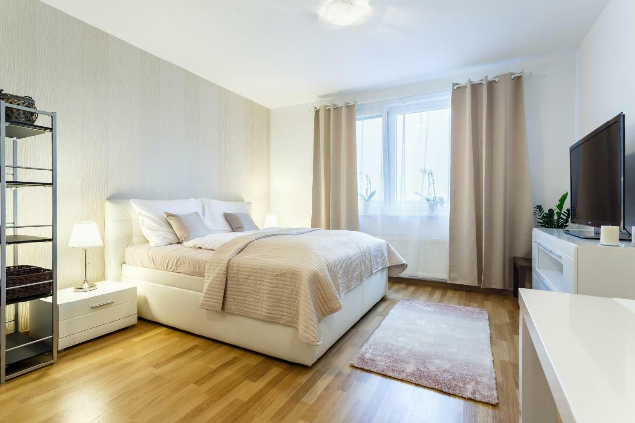 Golden Apartments Rezidence Nova Karolina Ostrava Bagian luar foto