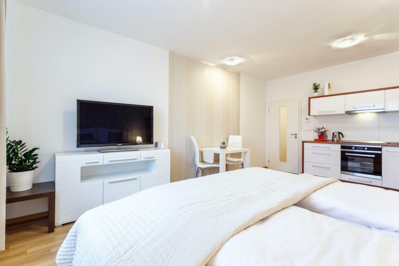 Golden Apartments Rezidence Nova Karolina Ostrava Bagian luar foto